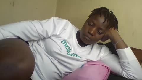 Snapshot of vee_tommy chatting on 28, 1, 2025 Vee tommy online show from 28, 1, 2025