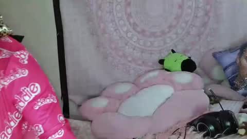 Veronica Lehane online show from 2, 2, 2025