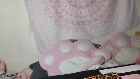 Veronica Lehane online show from 13, 10, 2025