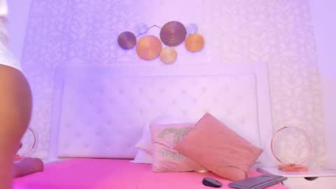 Snapshot of vega__16 chatting on 6, 11, 2025 online show from 6, 11, 2025