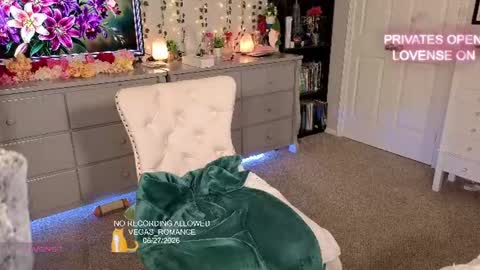 Snapshot of vegas_romance chatting on 28, 6, 2026 vegas_romance online show from 28, 6, 2026