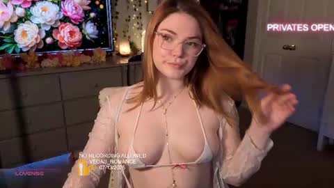 Snapshot of vegas_romance chatting on 14, 7, 2026 vegas_romance online show from 14, 7, 2026