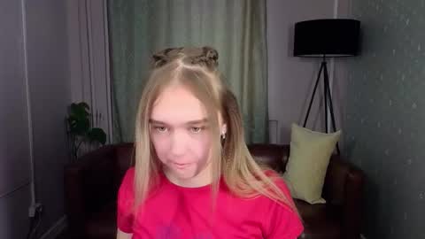 Snapshot of vel1ka chatting on 11, 11, 2025 Barbara online show from 11, 11, 2025