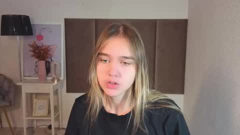 Snapshot of vel1ka chatting on 1, 12, 2025 Barbara online show from 1, 12, 2025