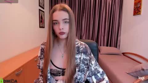 velora_vyxen online show from 15, 10, 2025