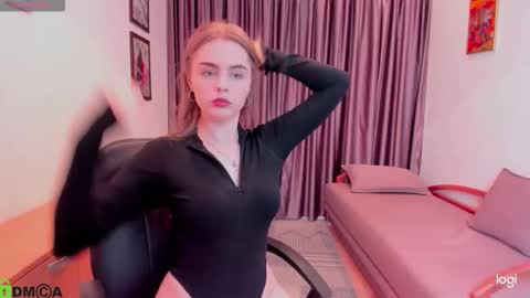 velora_vyxen online show from 16, 10, 2025
