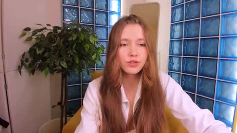 velvet_cherry online show from 12, 10, 2025