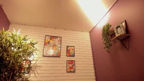 Isabella  online show from 5, 12, 2025