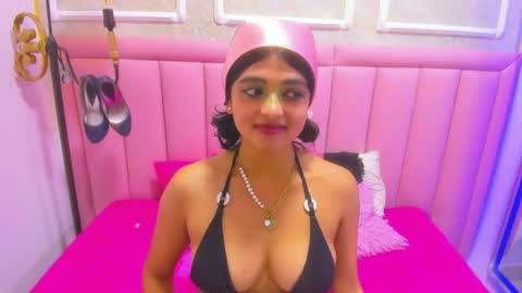 velvet_giirll online show from 30, 6, 2026