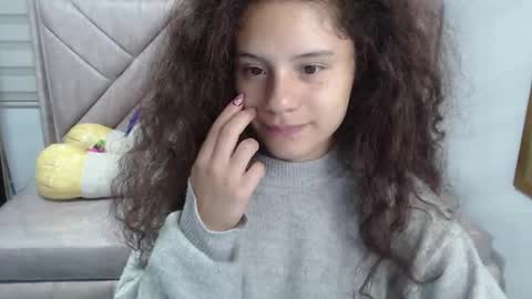 velvet_moon_v online show from 19, 9, 2025