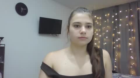 Snapshot of velveted_ivy chatting on 31, 10, 2025 velveted_ivy online show from 31, 10, 2025