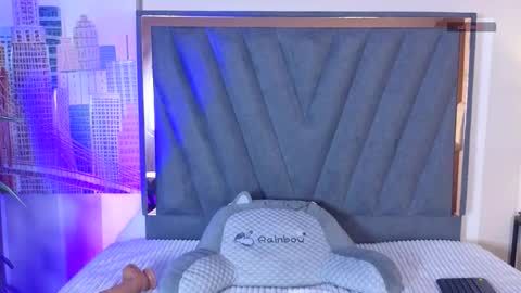 velvetfox_ online show from 4, 3, 2026