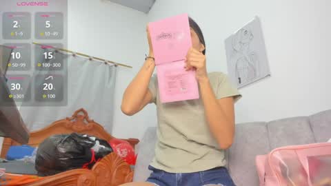 Velvetluna online show from 8, 4, 2026