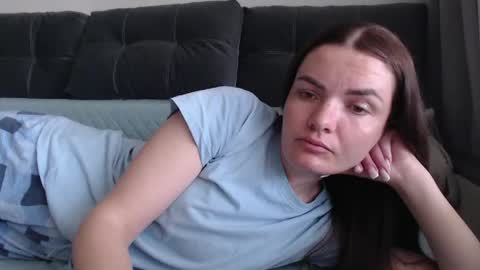 velvetmoon123 online show from 14, 4, 2026