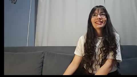 velvetsolez online show from 4, 4, 2026