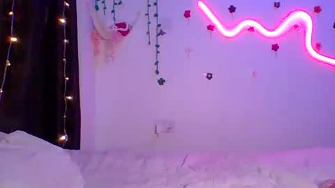 Snapshot of velvetyvixen chatting on 30, 9, 2025 COCO XOXO online show from 30, 9, 2025