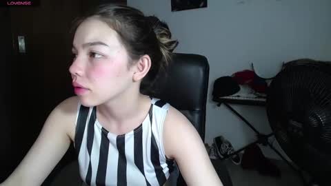 Snapshot of venelope1 chatting on 13, 2, 2025 Venelope 3 online show from 13, 2, 2025