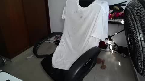 Snapshot of venelope1 chatting on 8, 11, 2025 Venelope 3 online show from 8, 11, 2025