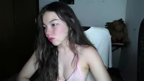 Snapshot of venelope1 chatting on 15, 11, 2025 Venelope 3 online show from 15, 11, 2025