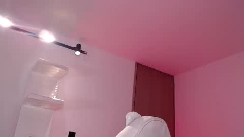 venus_art11 online show from 15, 2, 2025