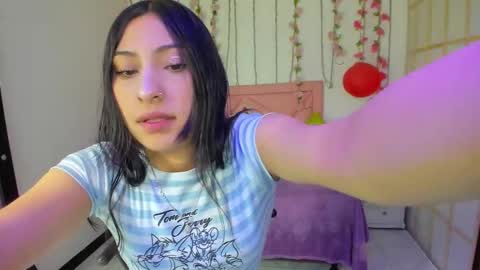 Snapshot of venus_latin_01 chatting on 9, 9, 2025 Mary online show from 9, 9, 2025