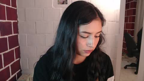 Snapshot of venus_megan chatting on 22, 2, 2025 emily independent account MY conextion 1100 GTM to 17hr GTM online show from 22, 2, 2025