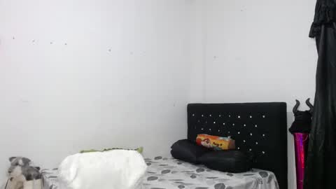 venus_menoza online show from 10, 2, 2025