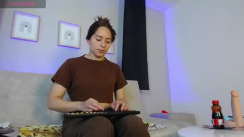 Venus online show from 24, 4, 2026