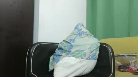 Snapshot of venus_speer chatting on 8, 1, 2025 Luisa online show from 8, 1, 2025