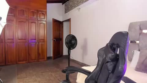 Snapshot of venus_speer chatting on 8, 2, 2025 Luisa online show from 8, 2, 2025