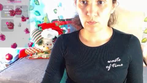 Snapshot of venus_swet chatting on 15, 12, 2025 Catalina online show from 15, 12, 2025