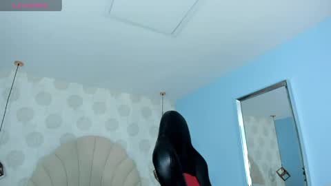 Snapshot of venusgreys1 chatting on 19, 5, 2026 VENUS online show from 19, 5, 2026