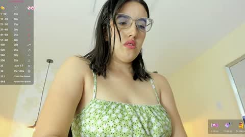 Snapshot of venusgreys1 chatting on 27, 6, 2026 VENUS online show from 27, 6, 2026