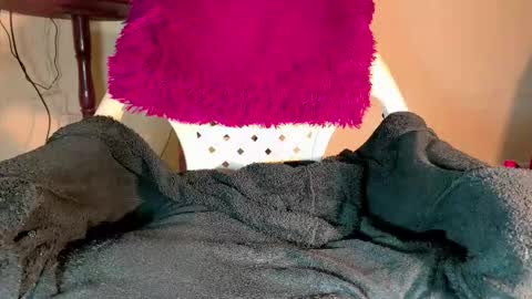 Snapshot of venustrav chatting on 10, 11, 2025 Venus online show from 10, 11, 2025