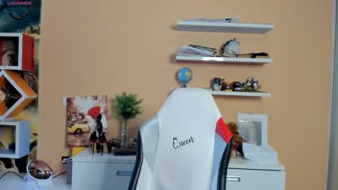 Violetta  online show from 23, 2, 2025