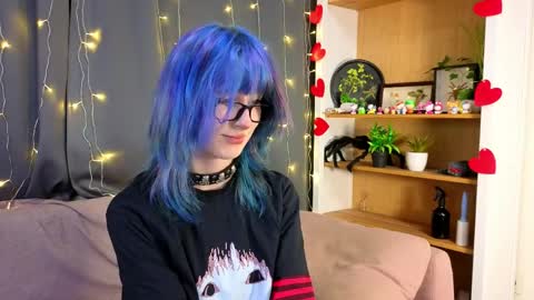 Erica online show from 4, 4, 2026