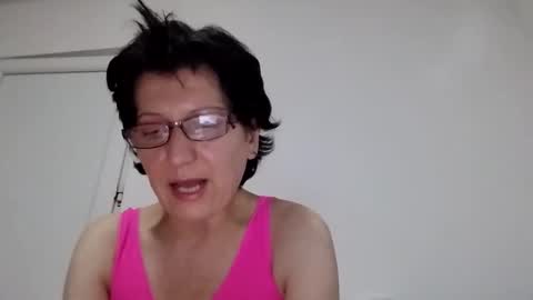 Snapshot of vera_elle chatting on 21, 10, 2025 Vera online show from 21, 10, 2025