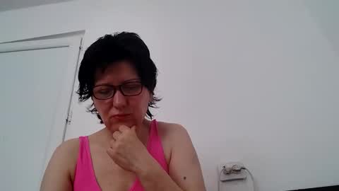 Snapshot of vera_elle chatting on 24, 5, 2026 Vera online show from 24, 5, 2026