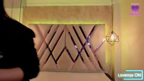 Domelipa  online show from 20, 2, 2025