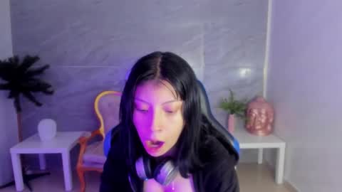 Verana  online show from 28, 10, 2025