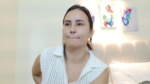 Snapshot of veraschmidt chatting on 25, 5, 2026 Vera online show from 25, 5, 2026
