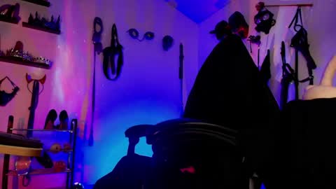 mistress VERESSKA ARDILA online show from 18, 4, 2026