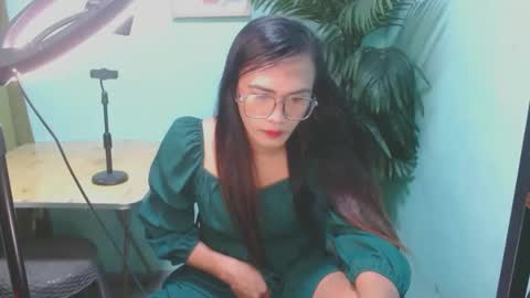 Snapshot of verhenia chatting on 7, 12, 2024 verhenia online show from 7, 12, 2024