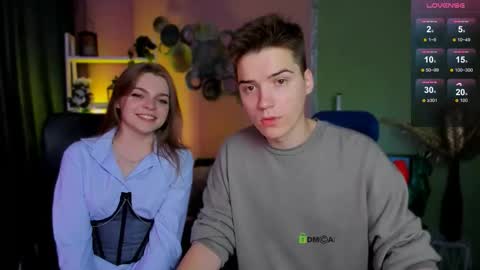 Snapshot of veronica_bubble chatting on 8, 9, 2025 Ronni online show from 8, 9, 2025