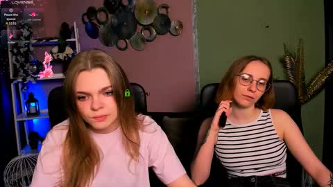 Snapshot of veronica_bubble chatting on 8, 11, 2025 Ronni online show from 8, 11, 2025