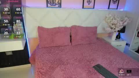 veronica_hill_ online show from 12, 9, 2025