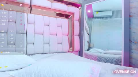 Veronica online show from 12, 2, 2025