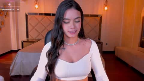 Snapshot of veronicacruz1 chatting on 28, 1, 2025 Vero online show from 28, 1, 2025