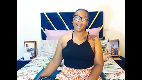 Snapshot of veronicarod1 chatting on 3, 3, 2026 veronicarod1 online show from 3, 3, 2026