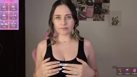Snapshot of veronika__winslow_ chatting on 29, 7, 2026 Vero online show from 29, 7, 2026
